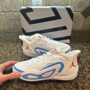 Jayson Tatum shoes size 6 youth